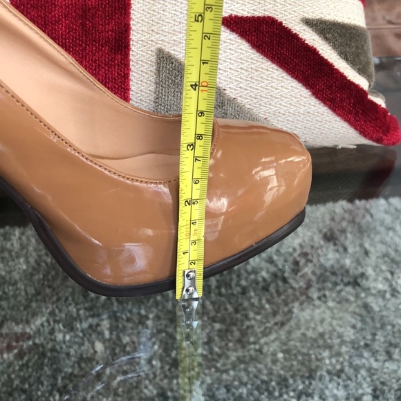 Steve Madden 8.5 nude platform heels - Picture 14 of 16